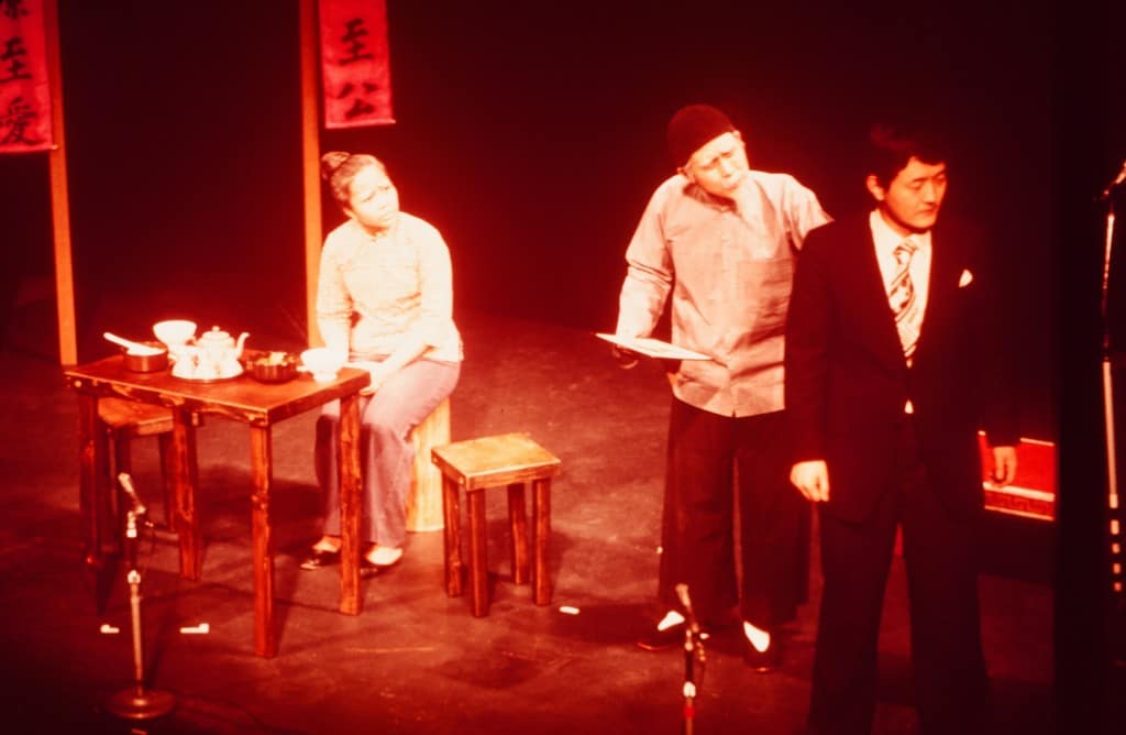 1976年 「Song of Asia」の日中間の和解のシーンで日本人医師を演じる藤田