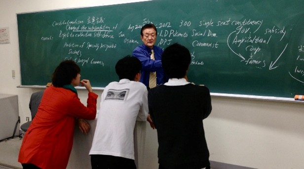 横浜国立大学にて講義の様子